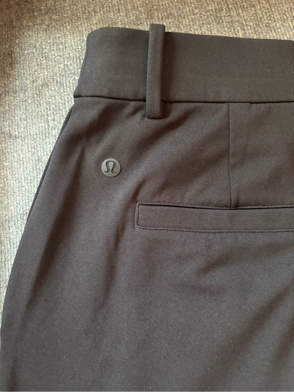 Lululemon Athletica Women's Black High-Rise Straight-Leg Trouser Pants Short